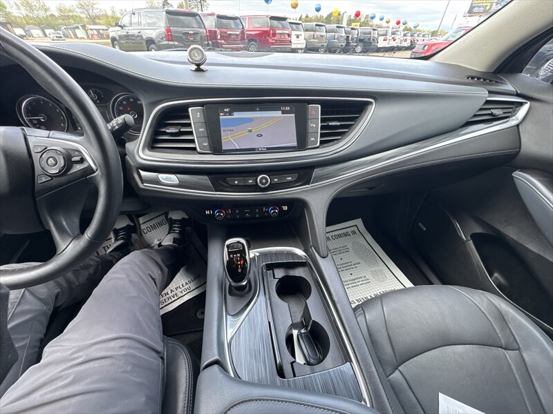2018 Buick Enclave Premium - Photo 16 - Brainerd, MN 56401