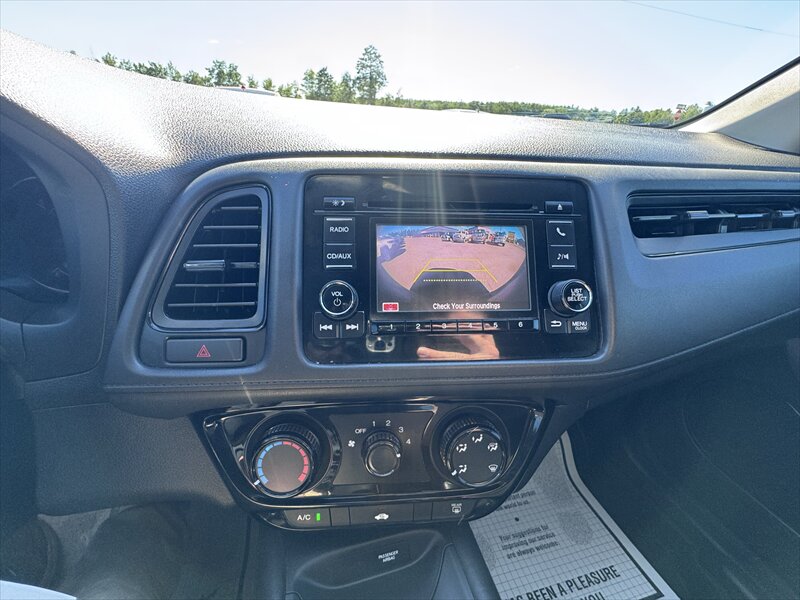 2018 Honda HR-V LX - Photo 16 - Brainerd, MN 56401