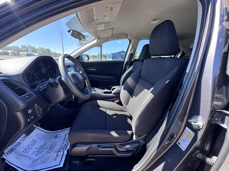 2018 Honda HR-V LX - Photo 13 - Brainerd, MN 56401