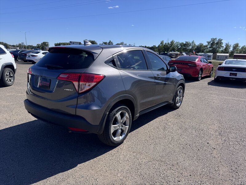 2018 Honda HR-V LX - Photo 3 - Brainerd, MN 56401