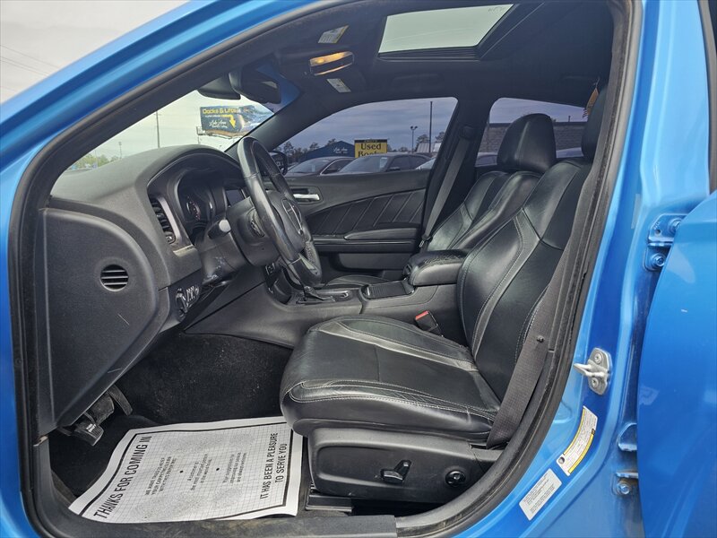 2016 Dodge Charger SXT - Photo 13 - Brainerd, MN 56401