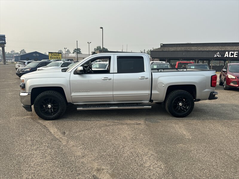 2018 Chevrolet Silverado 1500 LT - Photo 5 - Brainerd, MN 56401