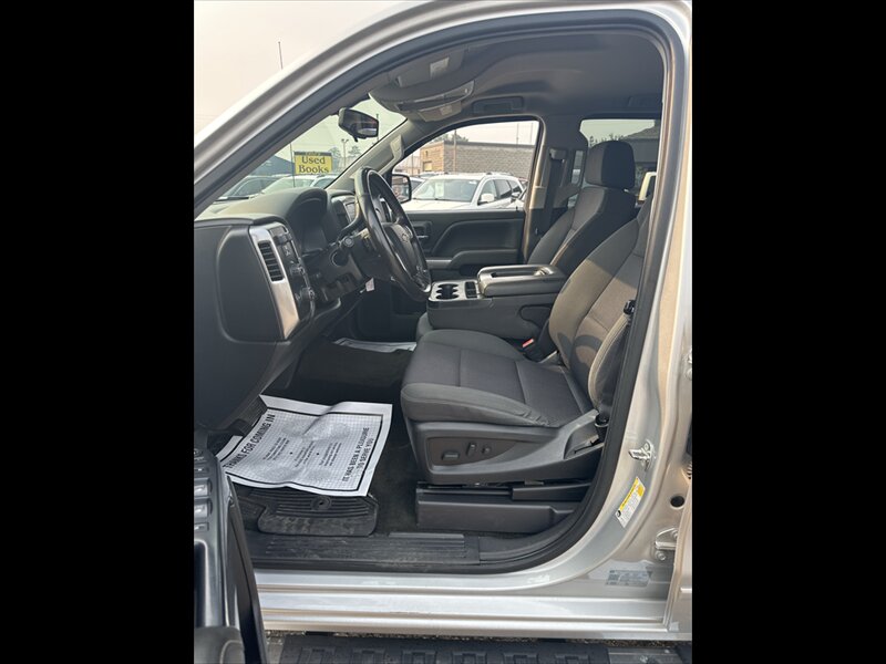 2018 Chevrolet Silverado 1500 LT - Photo 11 - Brainerd, MN 56401
