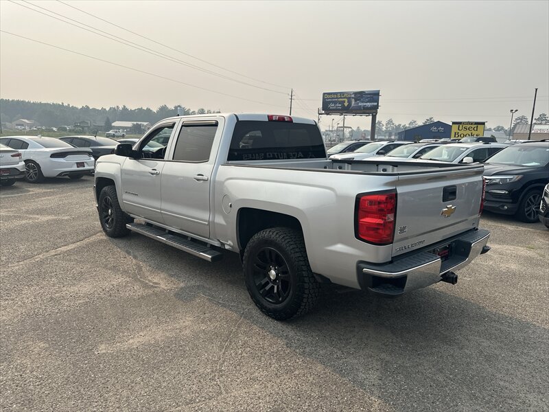 2018 Chevrolet Silverado 1500 LT - Photo 4 - Brainerd, MN 56401