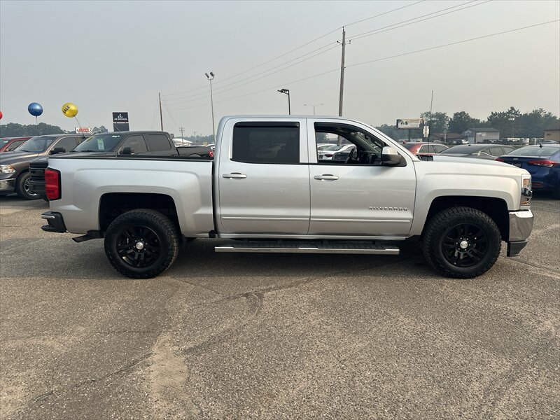 2018 Chevrolet Silverado 1500 LT - Photo 6 - Brainerd, MN 56401