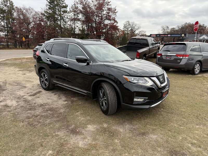 2017 Nissan Rogue SL - Photo 7 - Brainerd, MN 56401