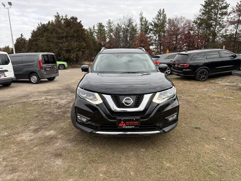 2017 Nissan Rogue SL - Photo 8 - Brainerd, MN 56401