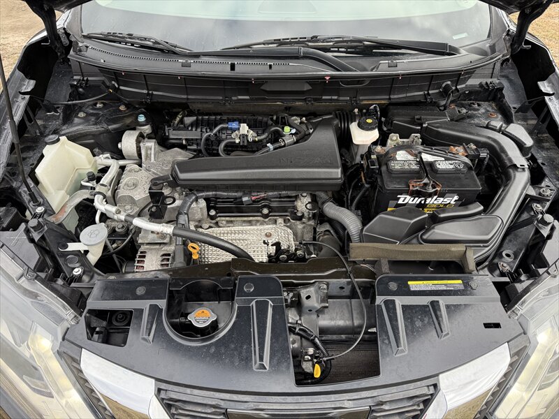 2017 Nissan Rogue SL - Photo 9 - Brainerd, MN 56401