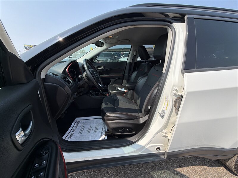 2019 Jeep Compass Trailhawk - Photo 11 - Brainerd, MN 56401