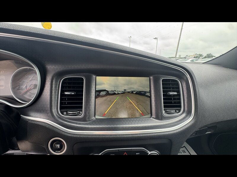 2015 Dodge Charger SXT - Photo 17 - Brainerd, MN 56401