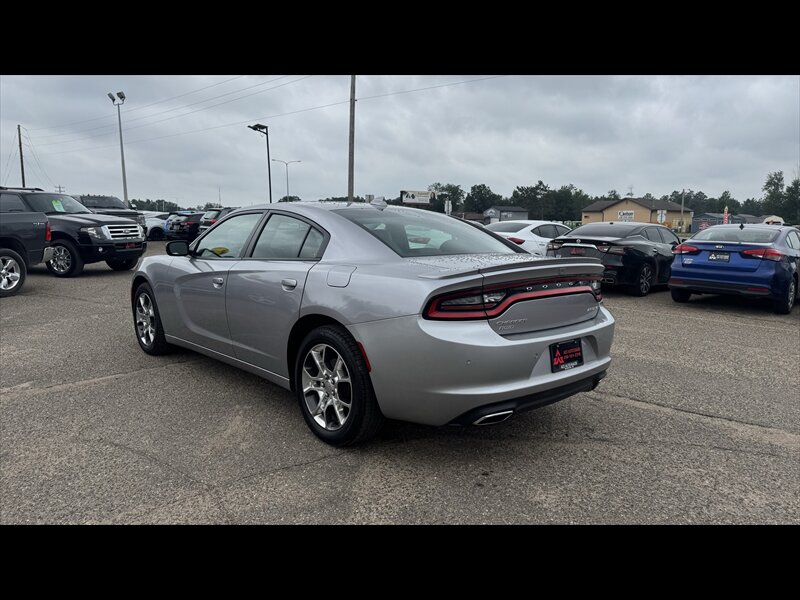 2015 Dodge Charger SXT - Photo 7 - Brainerd, MN 56401