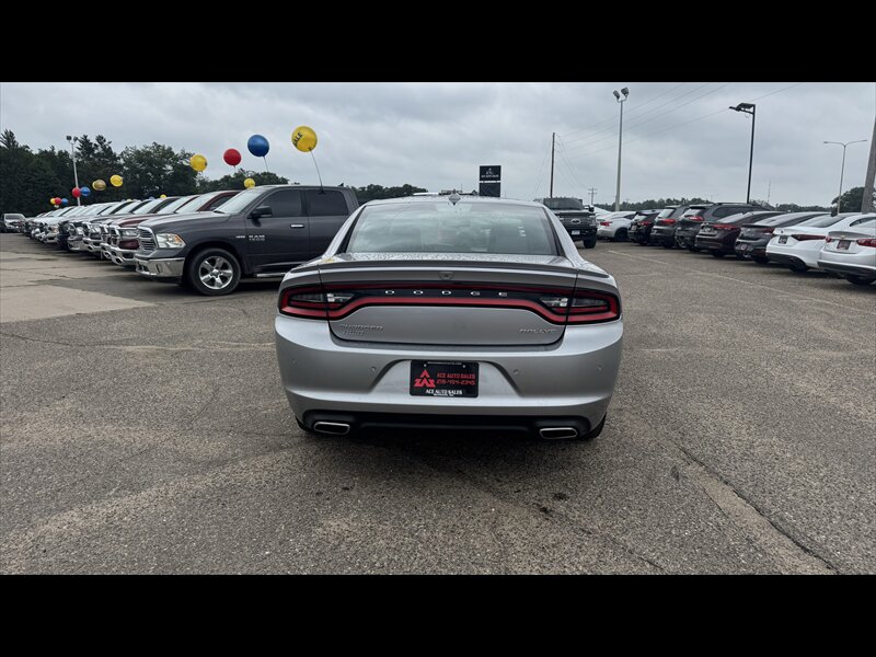 2015 Dodge Charger SXT - Photo 6 - Brainerd, MN 56401