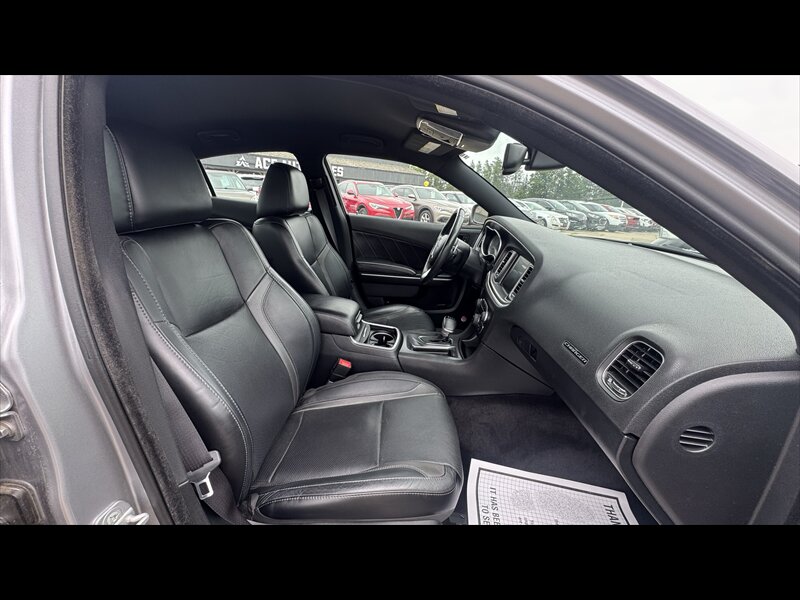 2015 Dodge Charger SXT - Photo 12 - Brainerd, MN 56401