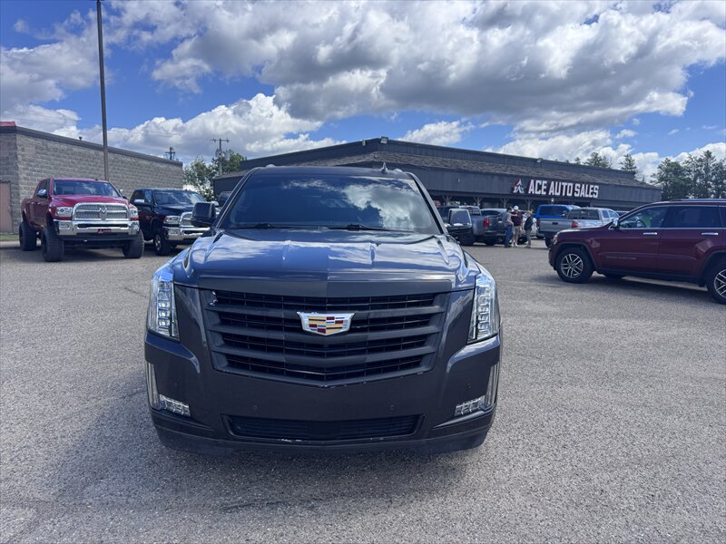 2015 Cadillac Escalade Platinum ESV - Photo 7 - Brainerd, MN 56401