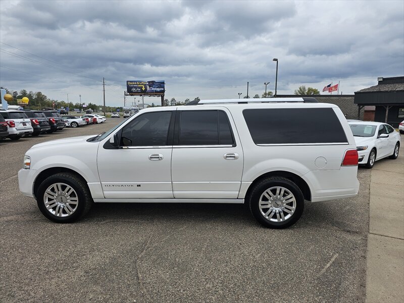2012 Lincoln Navigator - Photo 7 - Brainerd, MN 56401