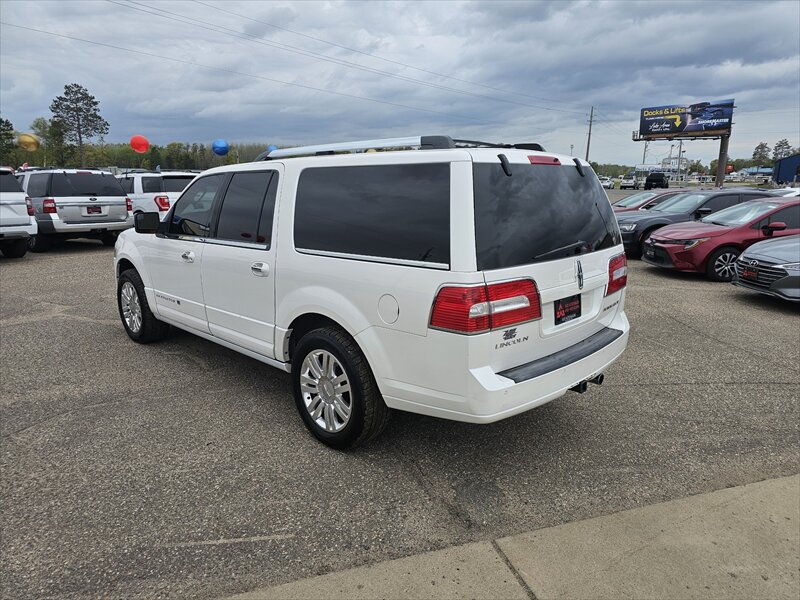2012 Lincoln Navigator - Photo 3 - Brainerd, MN 56401
