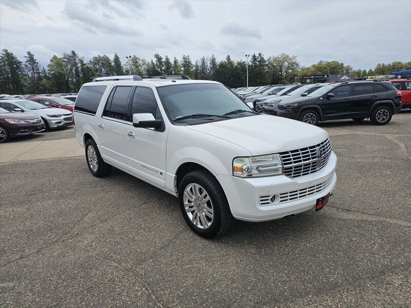 2012 Lincoln Navigator - Photo 2 - Brainerd, MN 56401