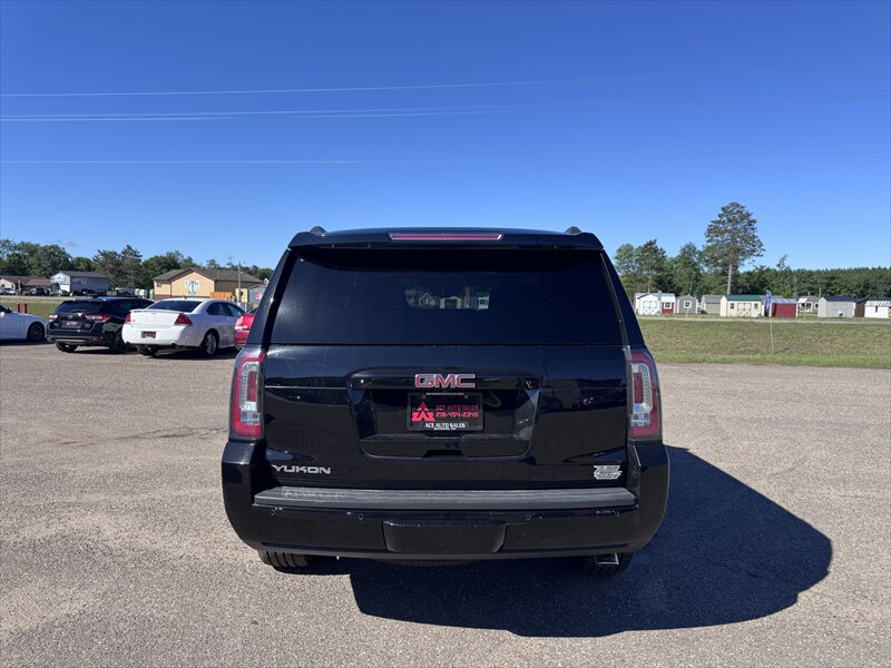 2018 GMC Yukon SLT - Photo 8 - Brainerd, MN 56401