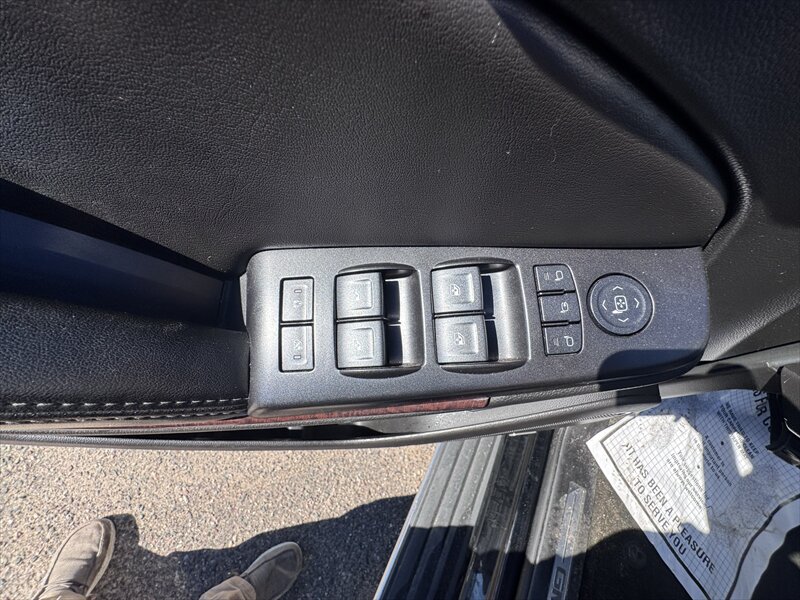 2018 GMC Yukon SLT - Photo 12 - Brainerd, MN 56401