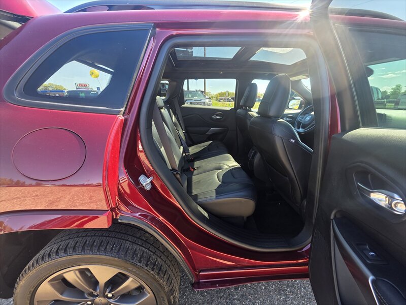 2019 Jeep Cherokee Limited - Photo 8 - Brainerd, MN 56401