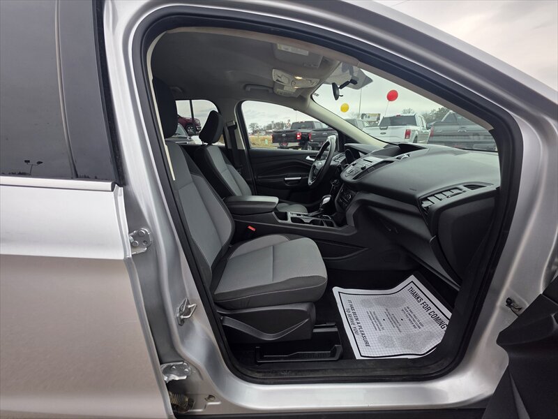 2018 Ford Escape SE - Photo 7 - Brainerd, MN 56401