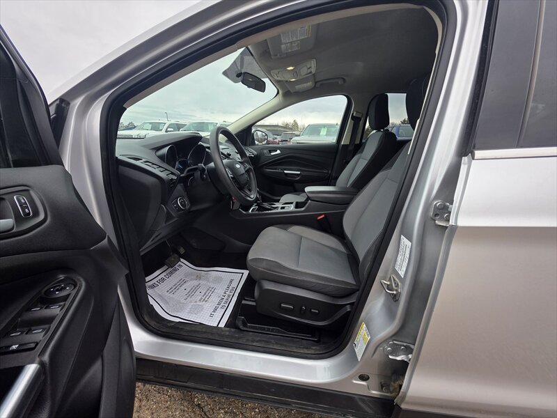 2018 Ford Escape SE - Photo 6 - Brainerd, MN 56401