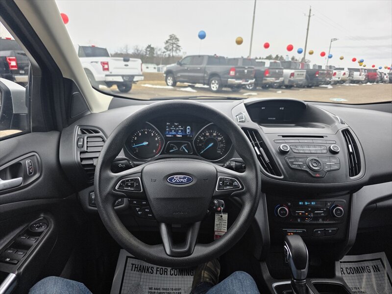 2018 Ford Escape SE - Photo 9 - Brainerd, MN 56401