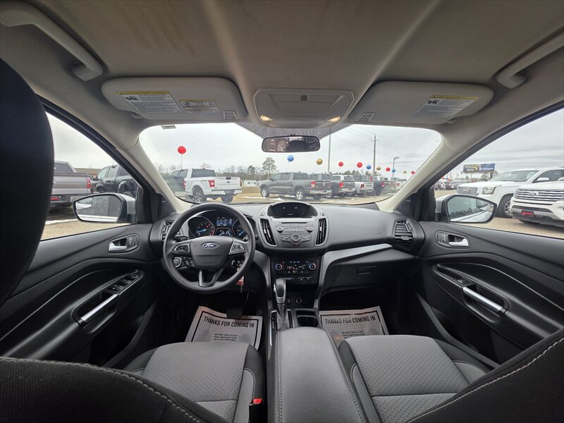 2018 Ford Escape SE - Photo 8 - Brainerd, MN 56401