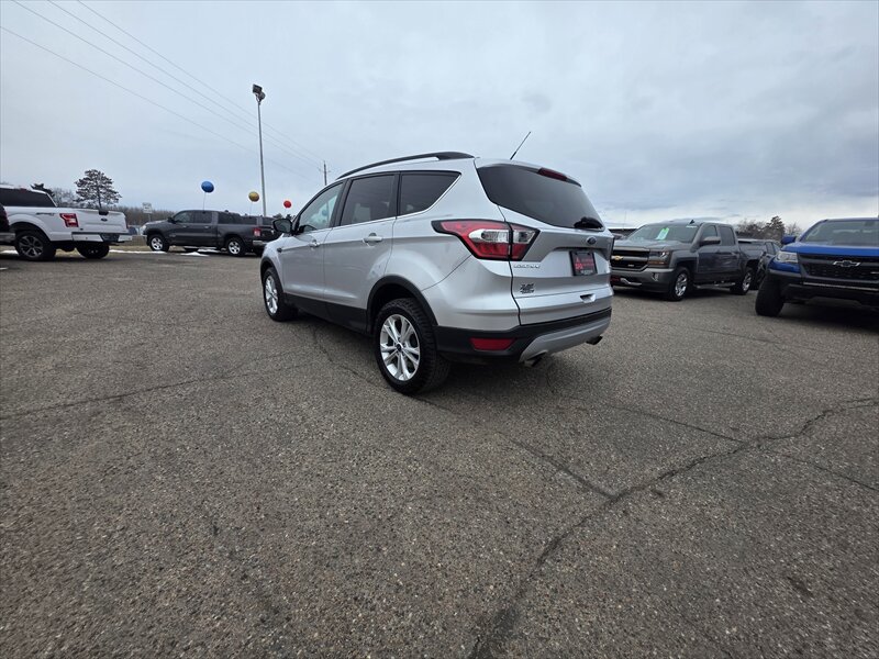 2018 Ford Escape SE - Photo 3 - Brainerd, MN 56401