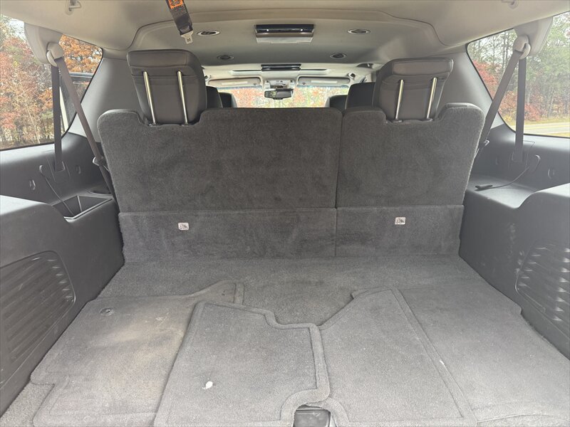 2015 Cadillac Escalade Premium  ESV - Photo 24 - Brainerd, MN 56401