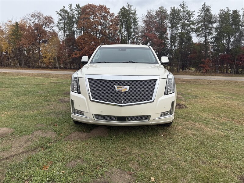 2015 Cadillac Escalade Premium  ESV - Photo 1 - Brainerd, MN 56401