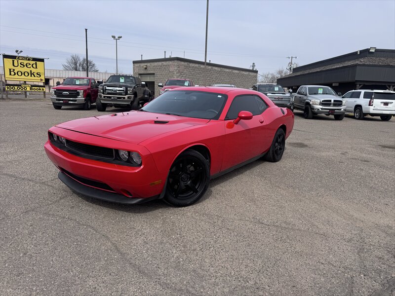 2014 Dodge Challenger SXT   - Photo 1 - Brainerd, MN 56401