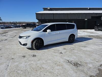 2019 Chrysler Pacifica Touring Plus Van