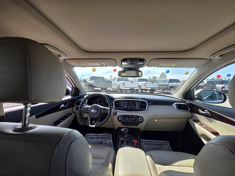 2018 Kia Sorento EX V6 - Photo 12 - Brainerd, MN 56401