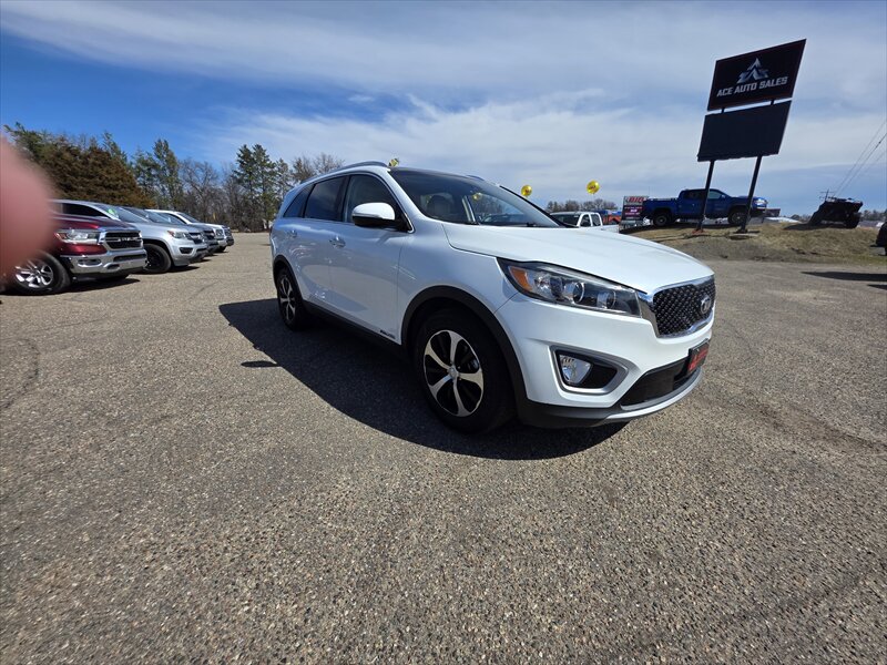 2018 Kia Sorento EX V6 - Photo 2 - Brainerd, MN 56401