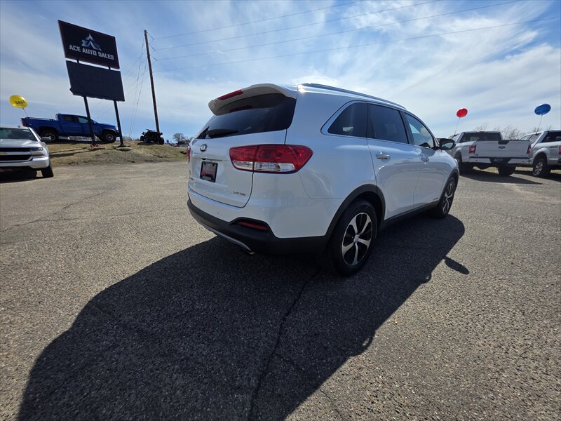 2018 Kia Sorento EX V6 - Photo 4 - Brainerd, MN 56401
