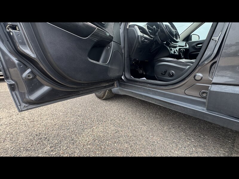 2015 Jeep Cherokee Trailhawk - Photo 10 - Brainerd, MN 56401