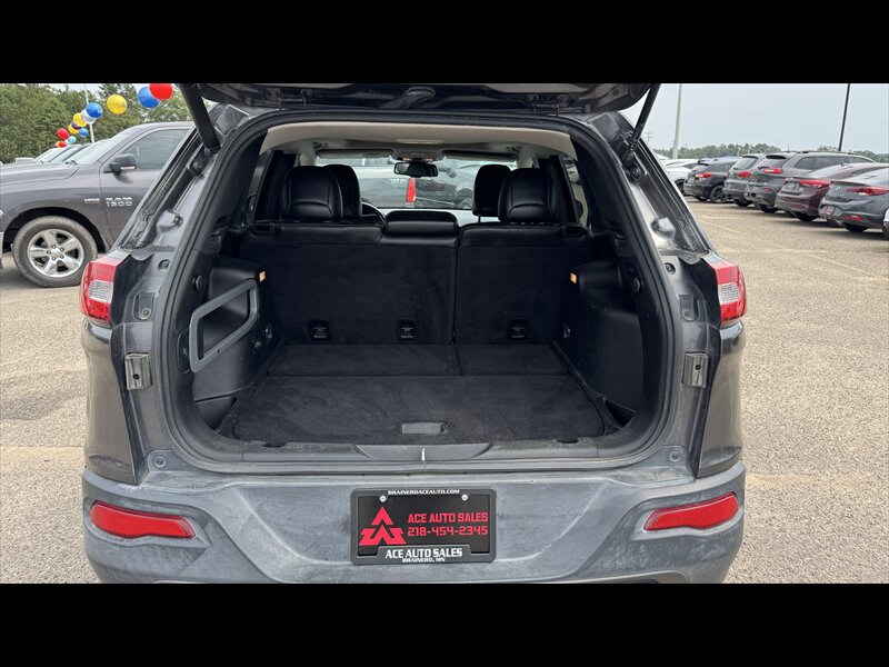 2015 Jeep Cherokee Trailhawk - Photo 7 - Brainerd, MN 56401
