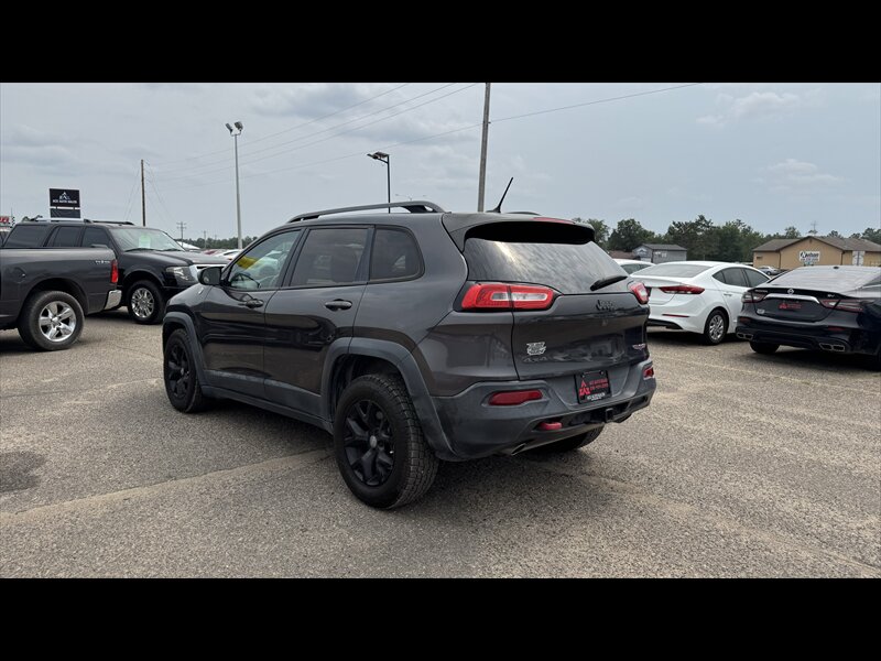 2015 Jeep Cherokee Trailhawk - Photo 8 - Brainerd, MN 56401
