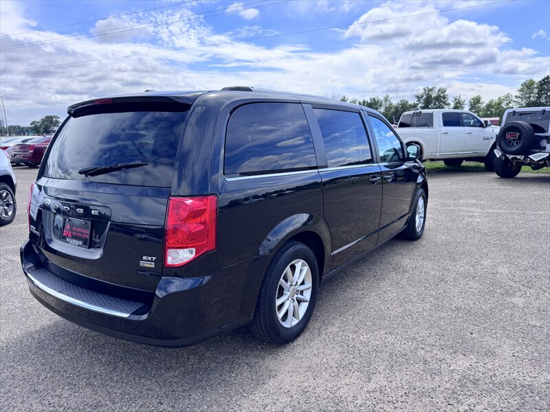 2019 Dodge Grand Caravan SXT - Photo 3 - Brainerd, MN 56401