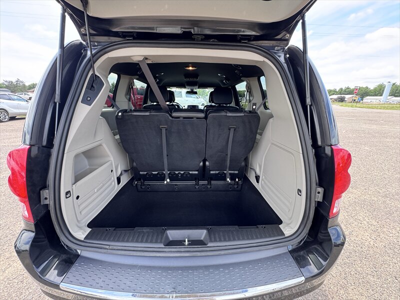2019 Dodge Grand Caravan SXT - Photo 9 - Brainerd, MN 56401