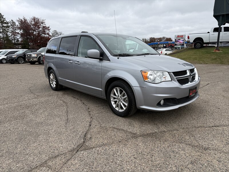 2020 Dodge Grand Caravan SXT - Photo 2 - Brainerd, MN 56401