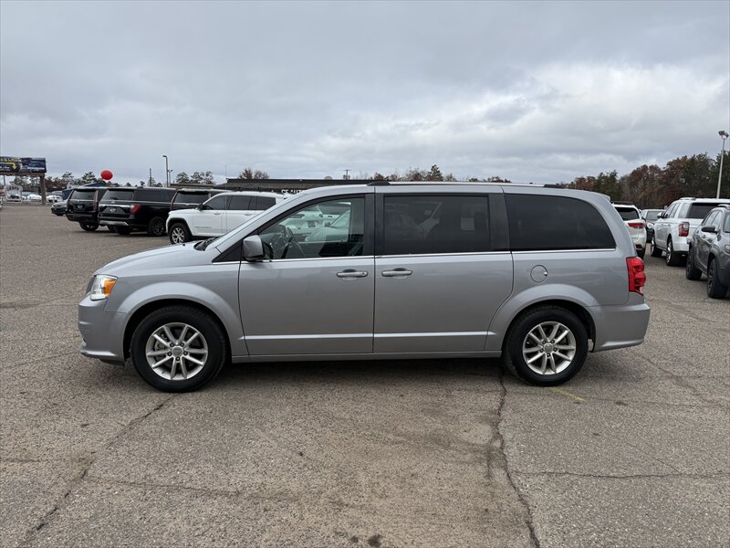 2020 Dodge Grand Caravan SXT - Photo 7 - Brainerd, MN 56401