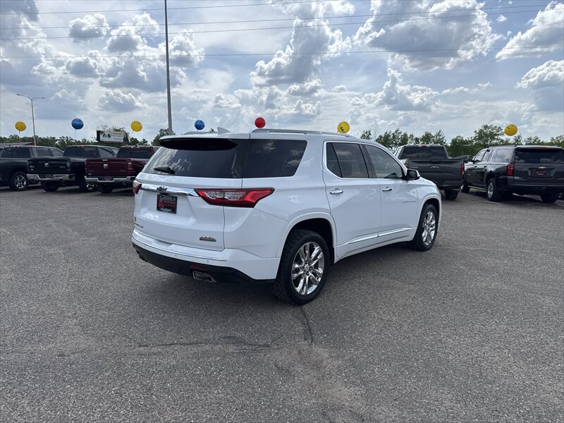2018 Chevrolet Traverse High Country - Photo 4 - Brainerd, MN 56401