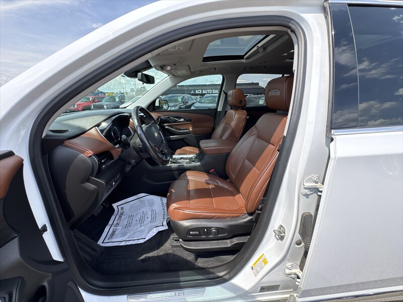 2018 Chevrolet Traverse High Country - Photo 12 - Brainerd, MN 56401