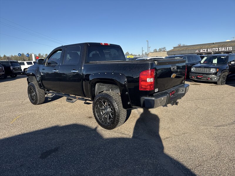 2012 Chevrolet Silverado 1500 LTZ - Photo 4 - Brainerd, MN 56401