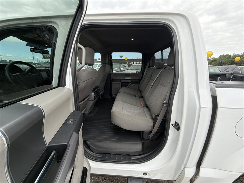 2018 Ford F-150 XLT - Photo 12 - Brainerd, MN 56401