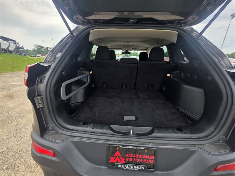 2017 Jeep Cherokee Latitude - Photo 15 - Brainerd, MN 56401