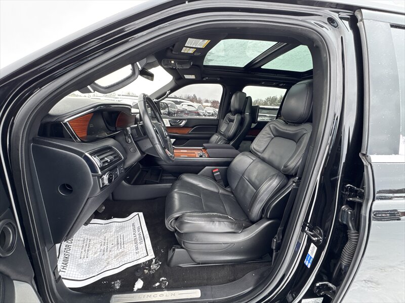 2018 Lincoln Navigator Reserve - Photo 8 - Brainerd, MN 56401