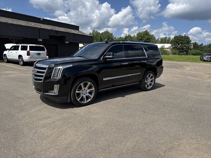 2016 Cadillac Escalade Premium Collection - Photo 1 - Brainerd, MN 56401